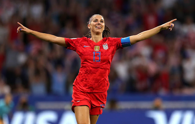 Top 10 Hottest Female Soccer Players in the World