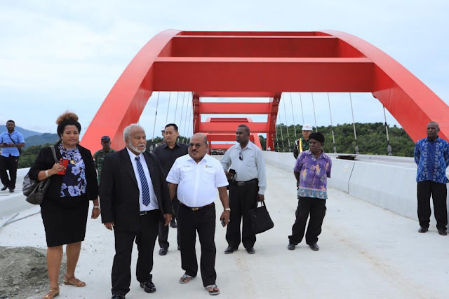 Gubernur Madang Kagum dengan Pembangunan Papua