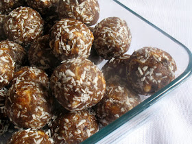 Apricot Almond Bites