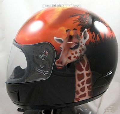 Amazing Helmet Art @ auto show