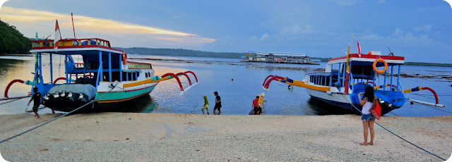 Menanti Sunset Di Crystal Bay Nusa Penida Ngak Cukup ½ Hari Keliling Nusa Penida