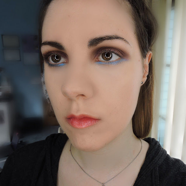 Ultima Beauty wearing color blocked eyeshadow (eyes opened)