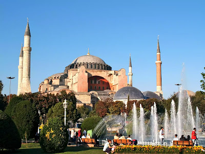 Hagia Sofia Kembalikan Berstatus Mesjid Kembali oleh Erdogan
