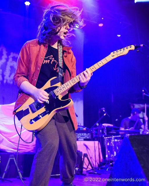 Alex Lahey at The Opera House on May 10, 2022 Photo by John Ordean at One In Ten Words oneintenwords.com toronto indie alternative live music blog concert photography pictures photos nikon d750 camera yyz photographer