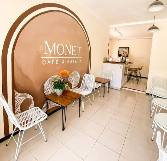 Monet Cafe and Eatery Batu Jam Buka