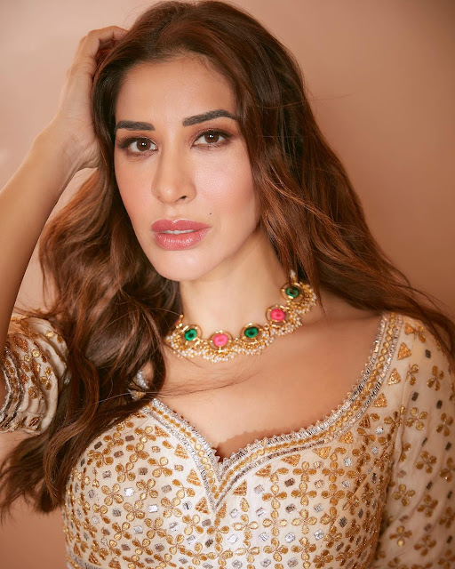 Sophie Choudry,Sophie Choudry actress,