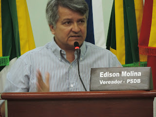 Edison Molina diz que Plano de Carreira e Piso do Magistério estão empoeirados na gaveta