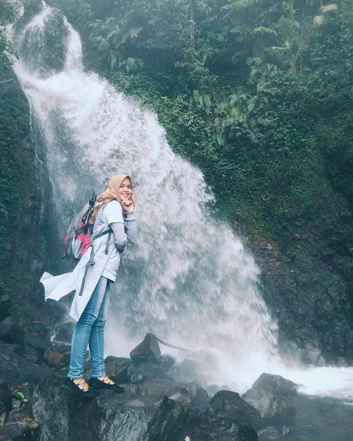 curug ciherang bogor