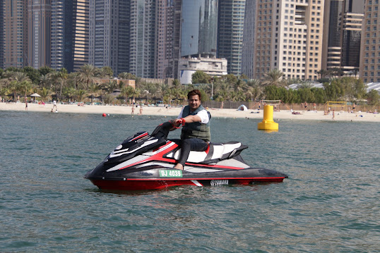 Jet Skiing Dubai - sealifedubai.com