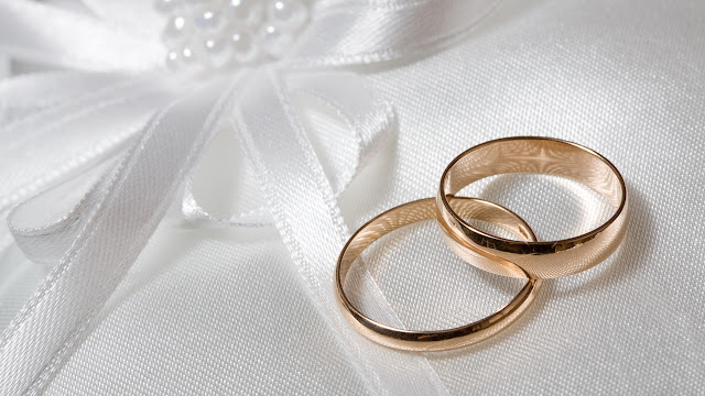 Download Wedding Ring - Dress Wallpaper