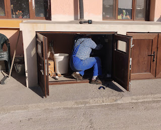 Bekir removing the unused plug for reuse