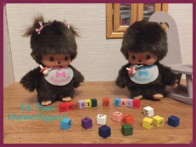 Jouet en bois pour kiki monchhichi ou bebichhichi. Chariot de cubes en bois miniature - handmade