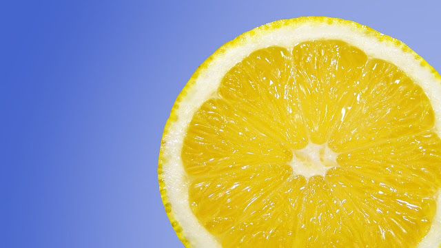 Can Dogs Eat Lemon? What happens when dogs eat lemon?