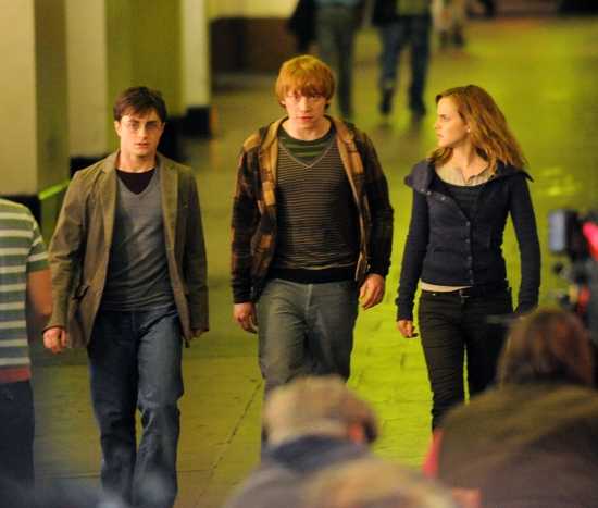 emma watson kissing scene with rupert grint. emma watson kissing scene in