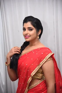 Telugu Anchor Shyamala in Pink and Red Half Saree Stills