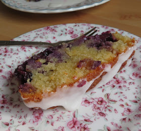 Bluberry, Almond & Lemon Cake