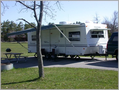 26' Cedar Creek Travel Trailer