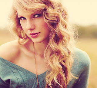 Taylor Swift Biography