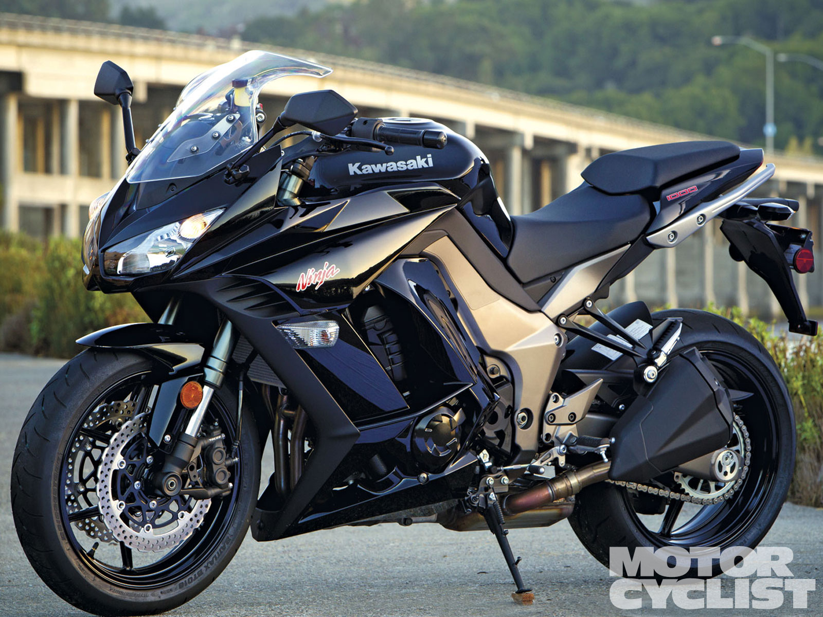 Kawasaki Ninja 1000 Bikes Super Moto And Sexy Girls