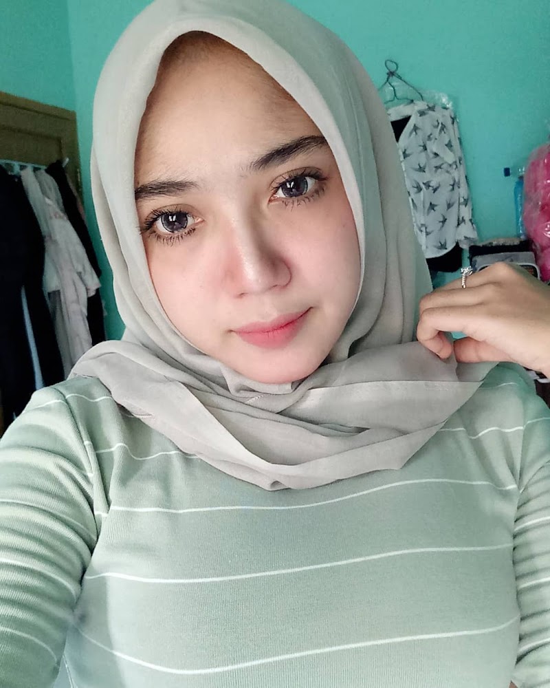 21+ Wanita Muslimah