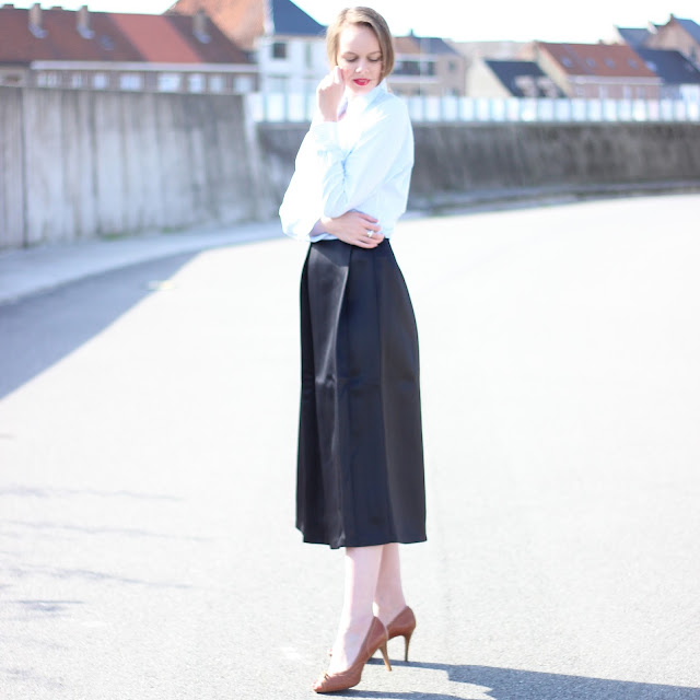 outfit black midi skirt