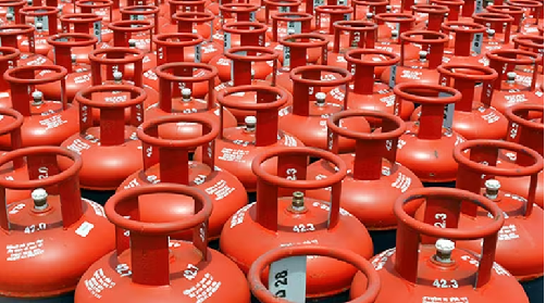 BJP's Proactive Step: Gas Cylinder at ₹450 to Benefit Citizens