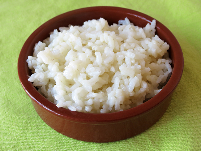 Trucos para que el arroz blanco salga suelto