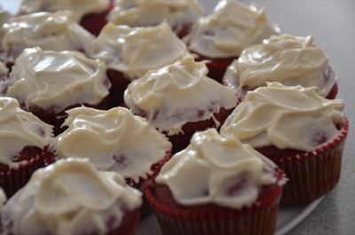 Red Velvet Cupcakes 400