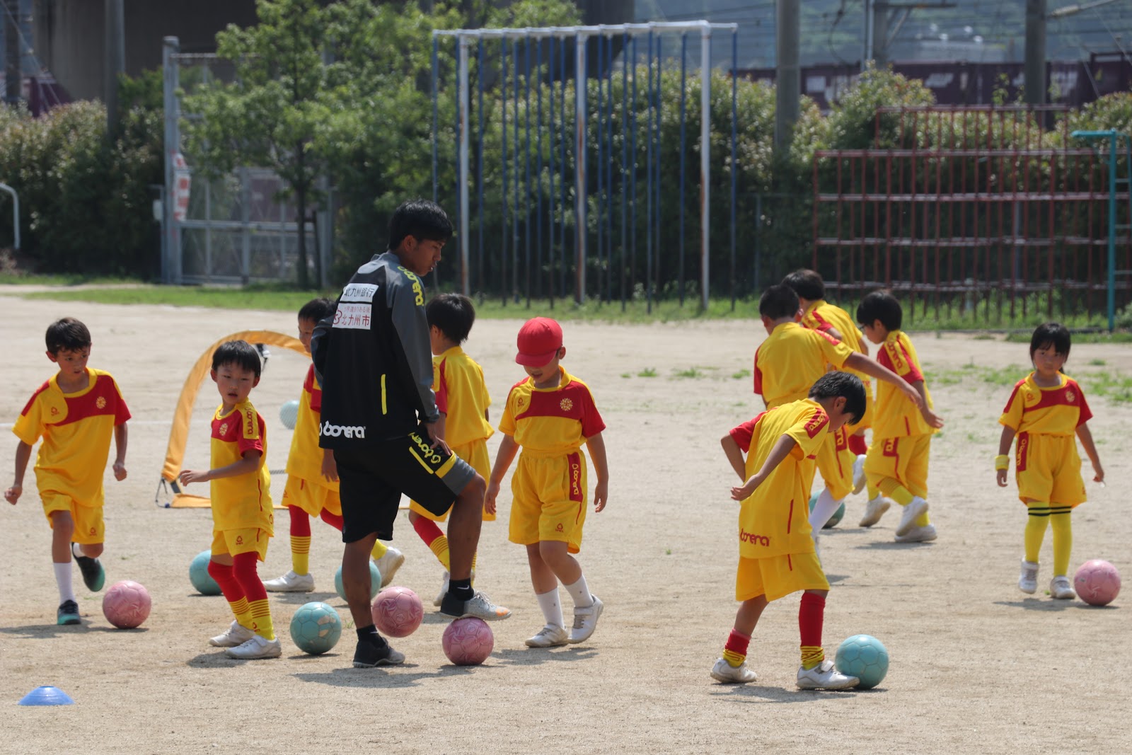 敬愛小学校 ギラヴァンツサッカースクール