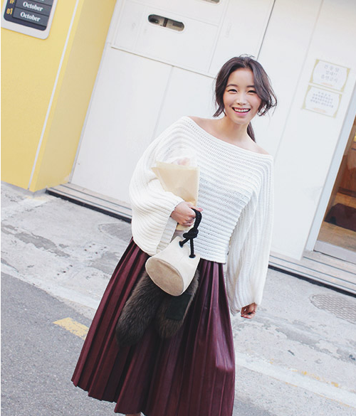 Off-Shoulder Knit Top