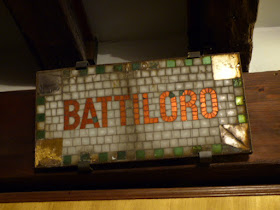 Battiloro sign