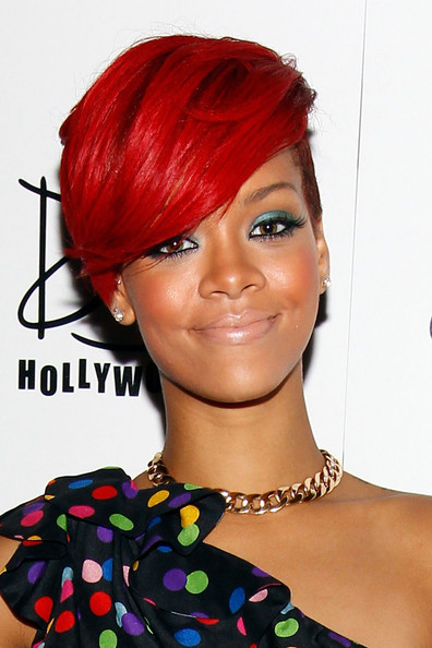 rihanna long red hair fringe. hair Rihanna Long Red Hair
