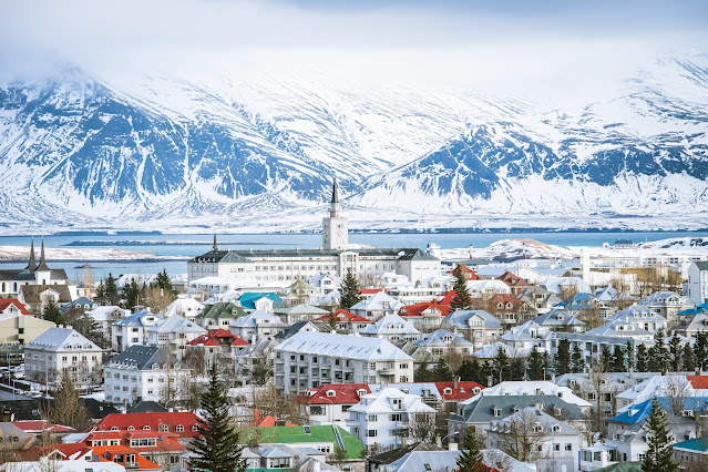 Happiest Countries in the World, Iceland, lovotra.com