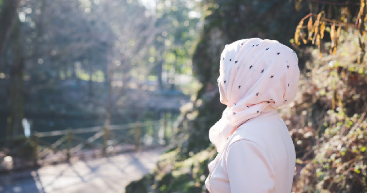 30 Kata Kata Hijrah Wanita Muslimah Bicara Wanita