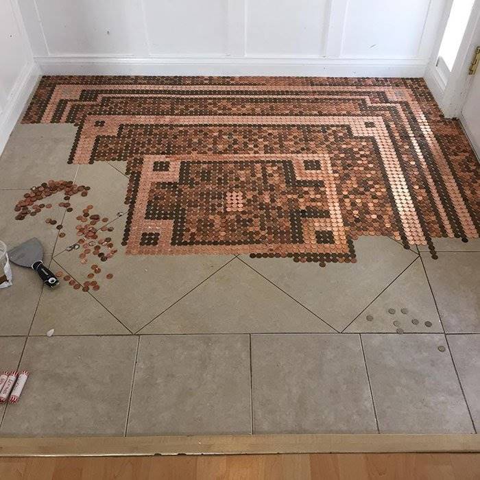Kelly Graham decorated her floor with 7,500 pennies