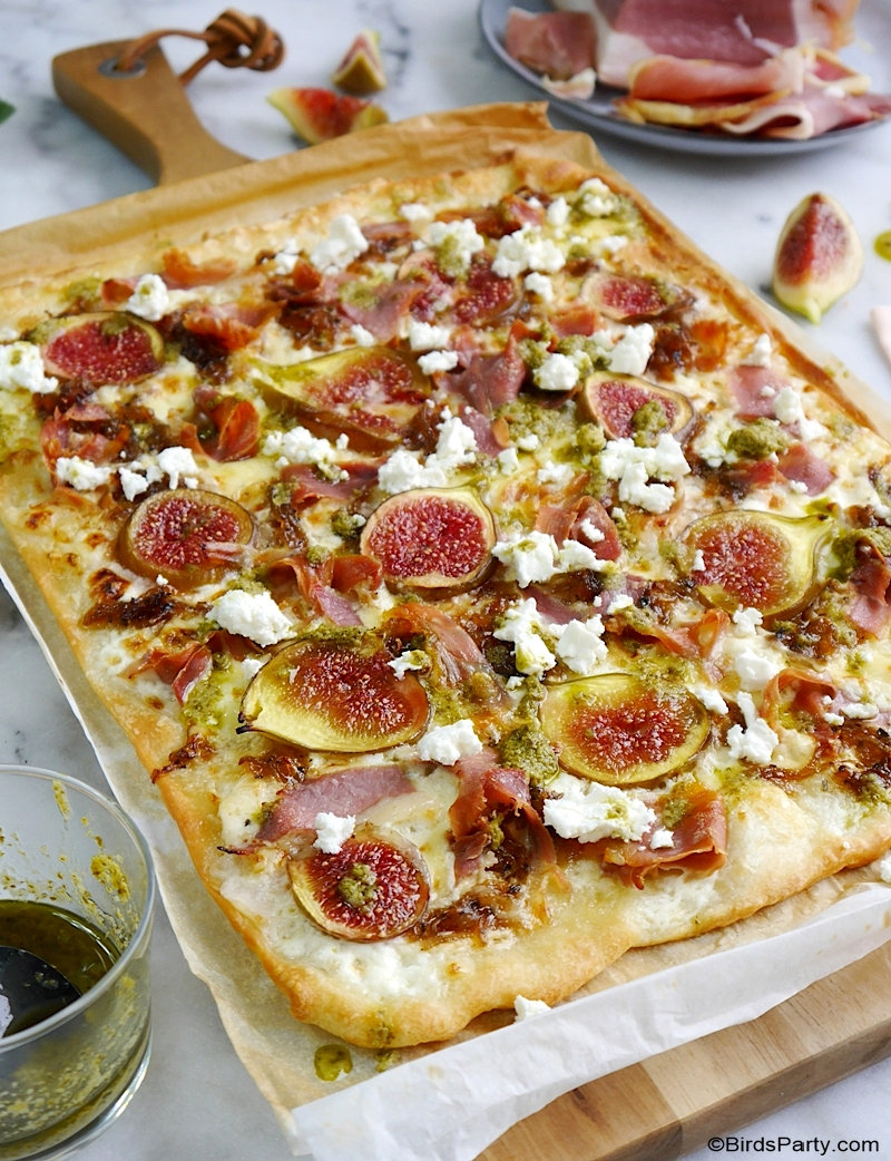 Pizza aux Figues, Prosciutto et Feta - recette facile et rapide et délicieuse de pizza maison aux figues de saison pour les apéros d'automne!