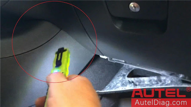 How to use Autel Chrysler 12+8 Adapter 09