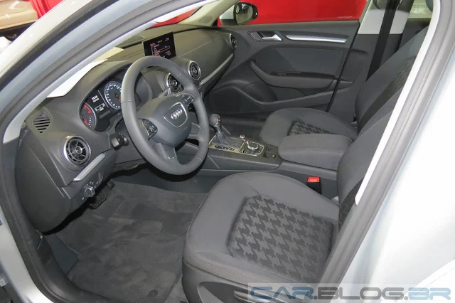 Novo Audi A3 Sportback 2014 - interior