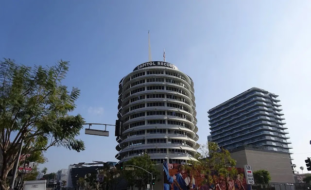 3. Walt Disney Concert Hall