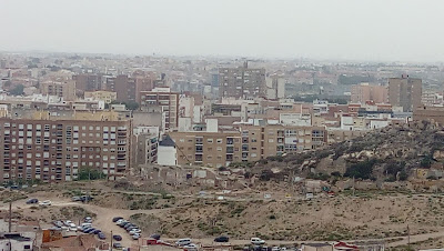 vista de la ciudad moderna de Cartagena desde el Castillo de la Concepción