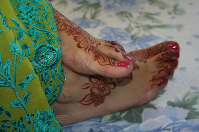 Mehndi Tattoo Designs Seen On www.coolpicturegallery.net