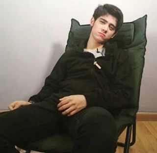 Aliando grogi presenter hut ke 25 sctv