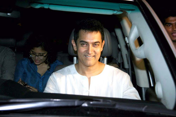 Aamir Khan  Wishes Amitabh Bachchan On His Birthday cinema gallery