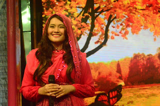  Ayang Classy membawakan sebuah lagu religi, Alhamdulillah, Ciptaan Opick.. www.ceritaseleb.top