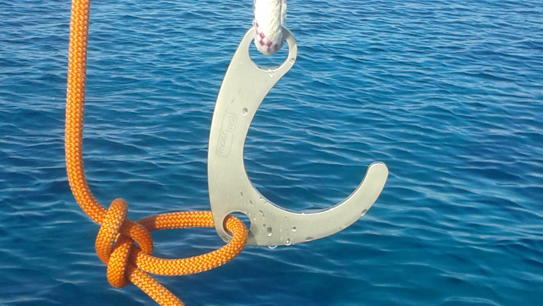 Anchorages in Croatia: Anchor trip Hook MoorTool