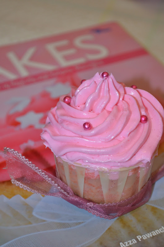 Segalanya tentang kehidupan: Strawberry Cupcakes with 