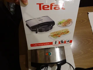 Tefal Ultaracompact SM1552 box