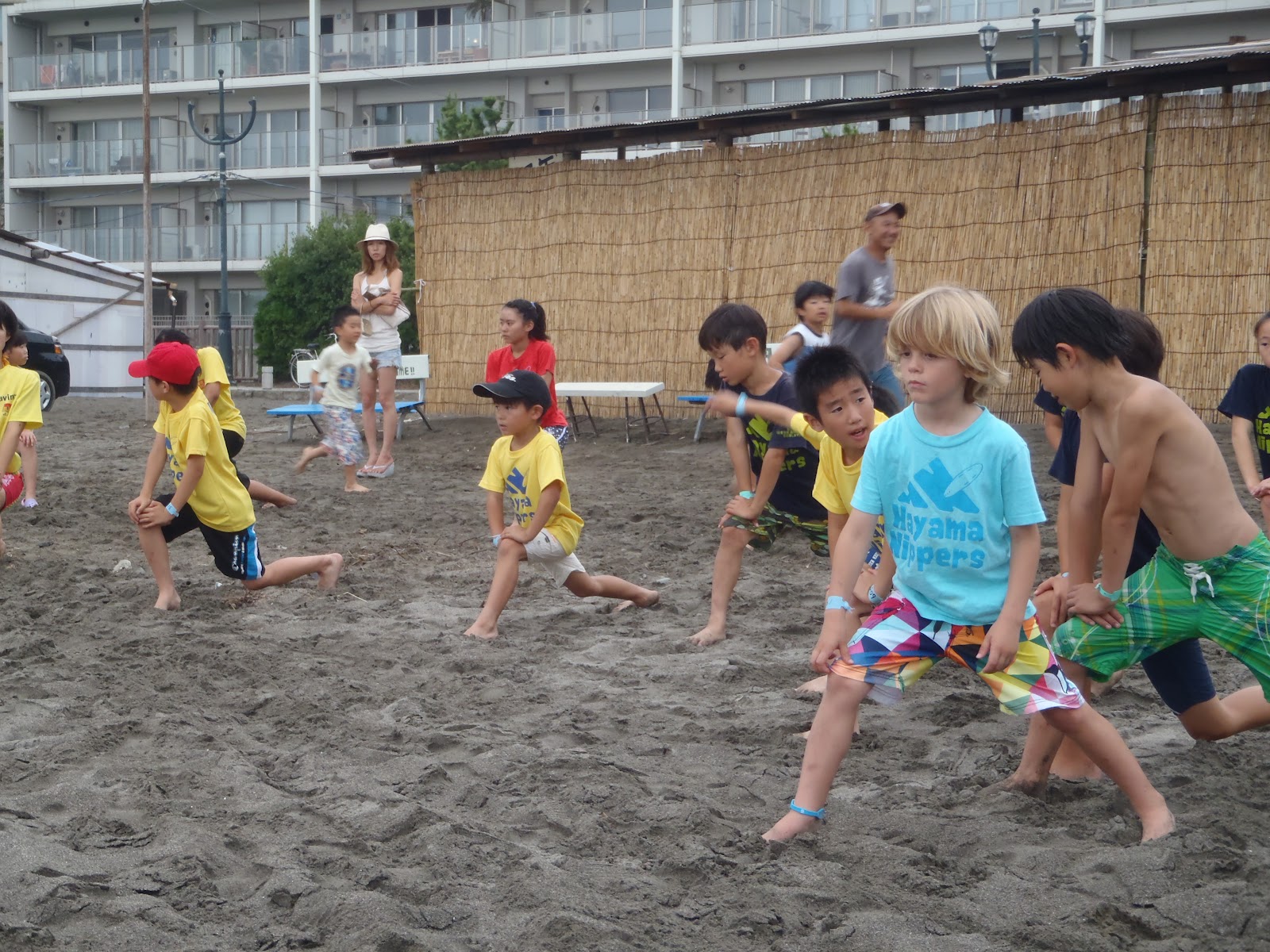 フラッグに向かってgo 12 Hayama ビーチフラッググランプリ 認定npo法人 オーシャンファミリー