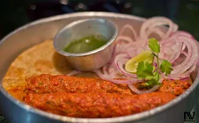 Bhendi Bazaar ka Sheekh Parantha at Soda Bottle Opener Wala