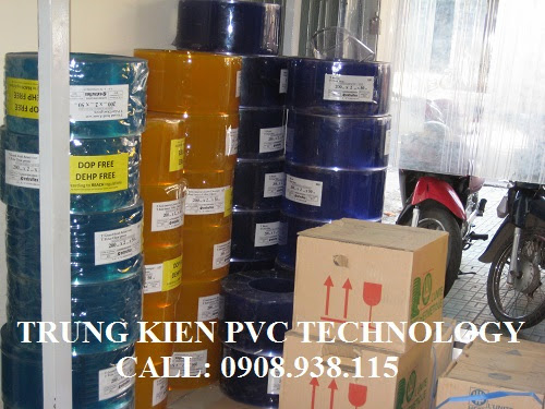 MÀNG PVC TRONG NGUYÊN CUỘN